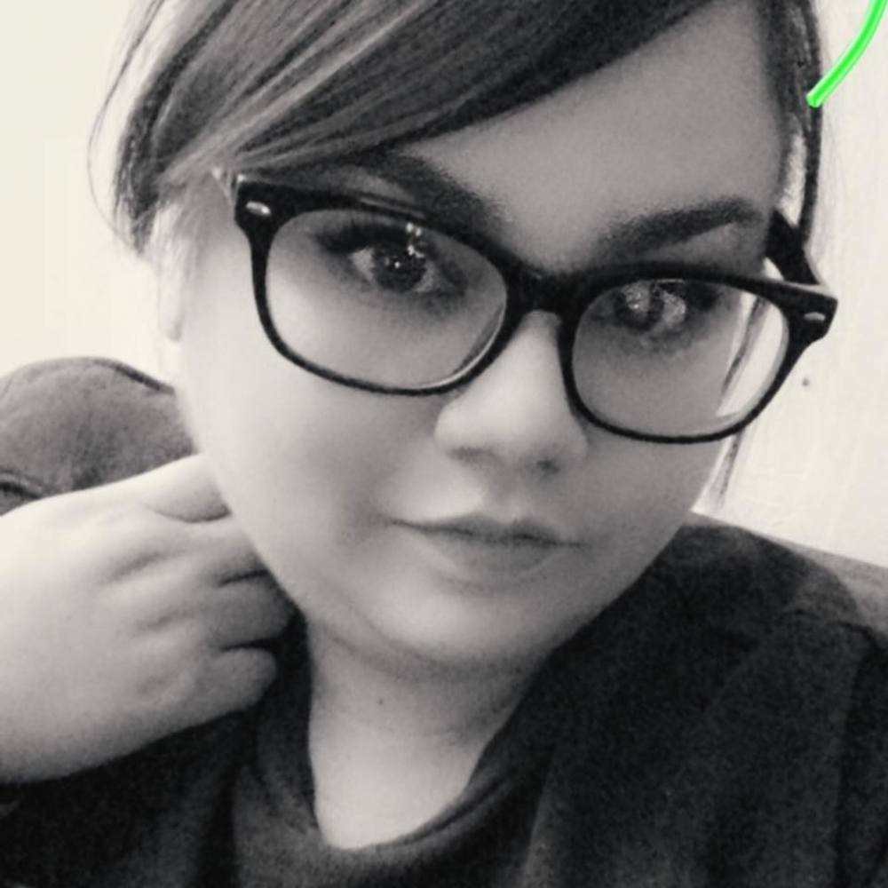 Meet your Posher, Pia